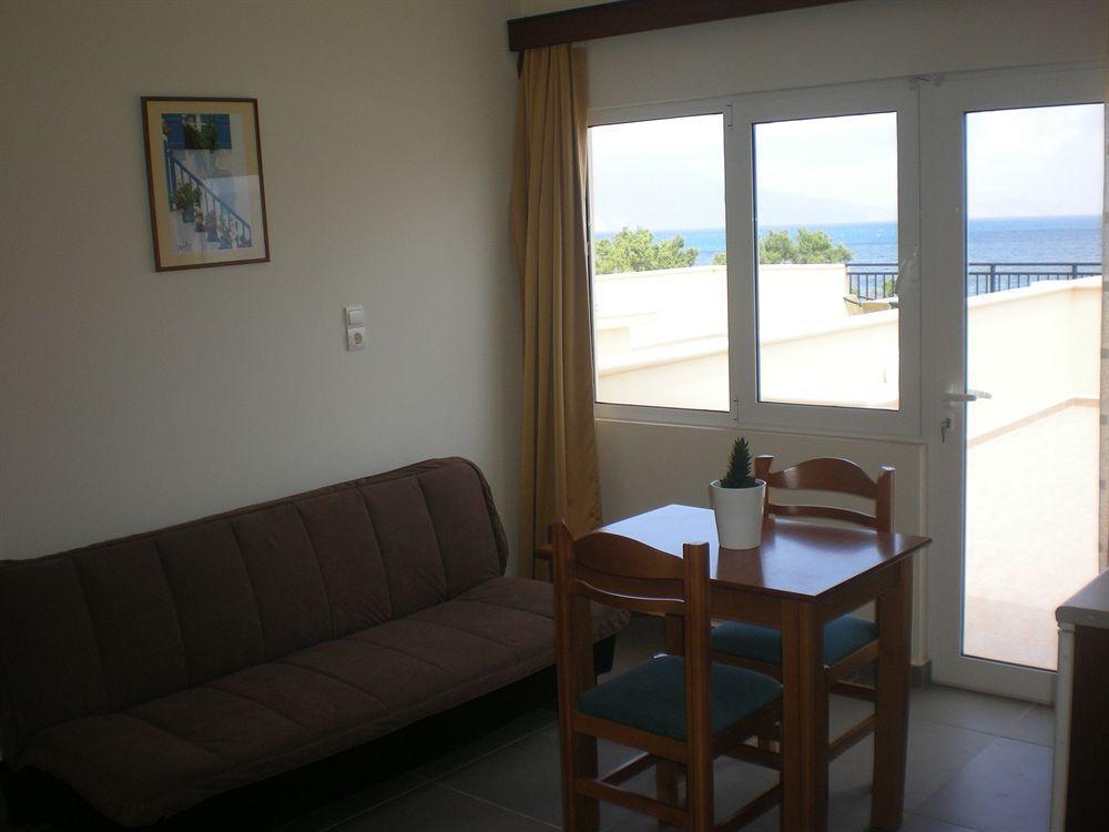 Mesogios Beach Korfalonas Exterior photo