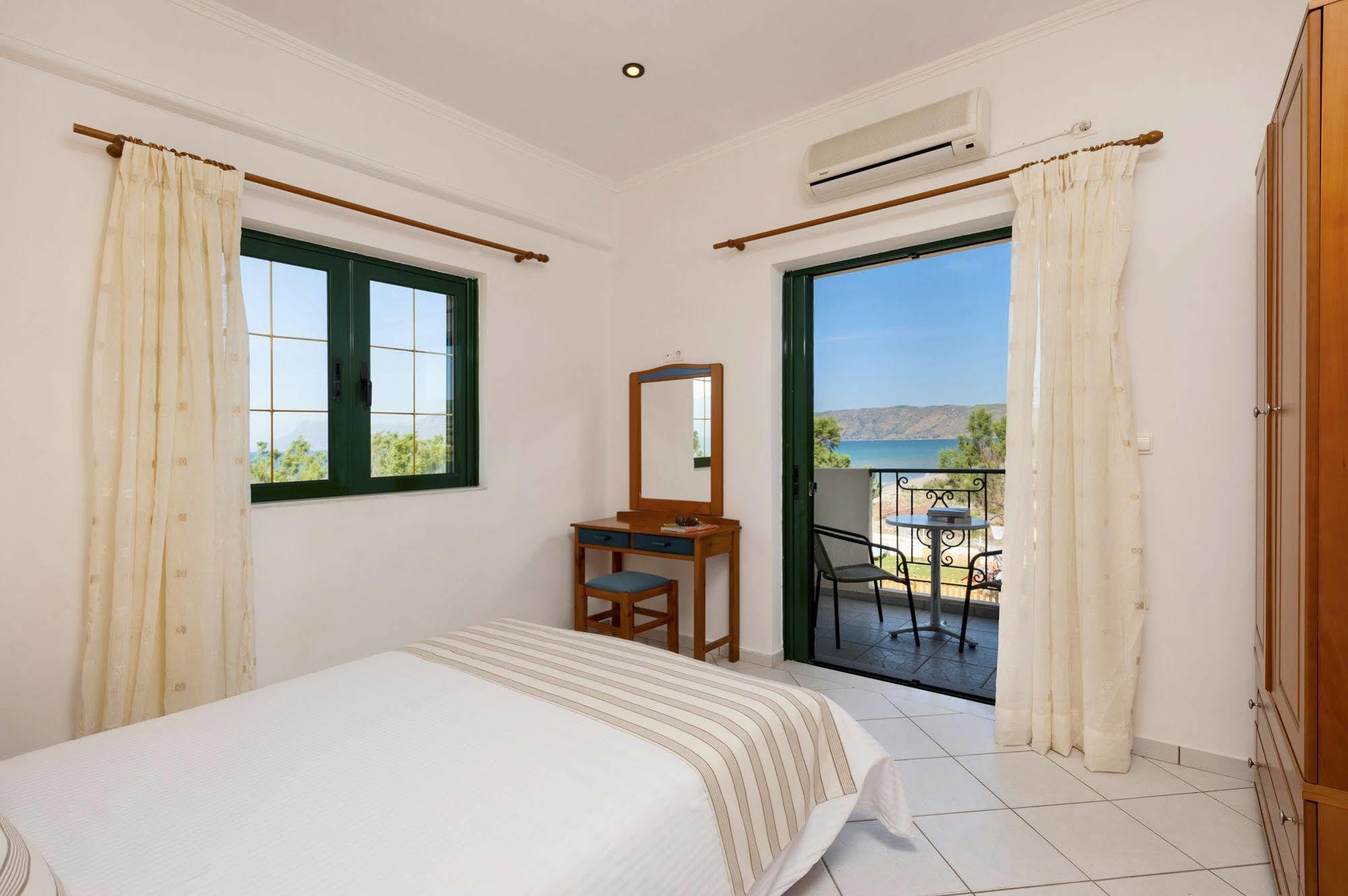 Mesogios Beach Korfalonas Exterior photo
